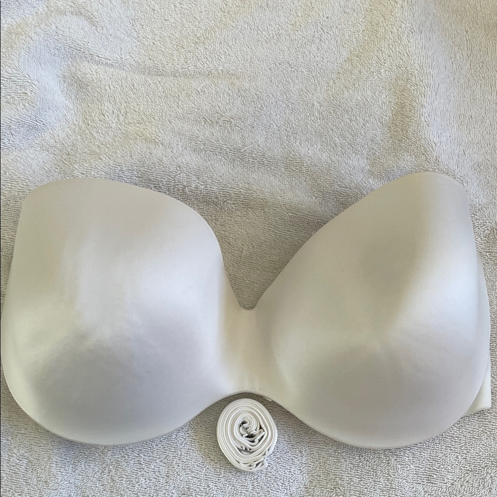Maidenform Strapless White Bra 38DD